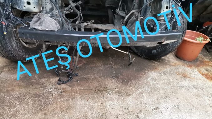 Nissan Navara Çıkma Tampon Demiri